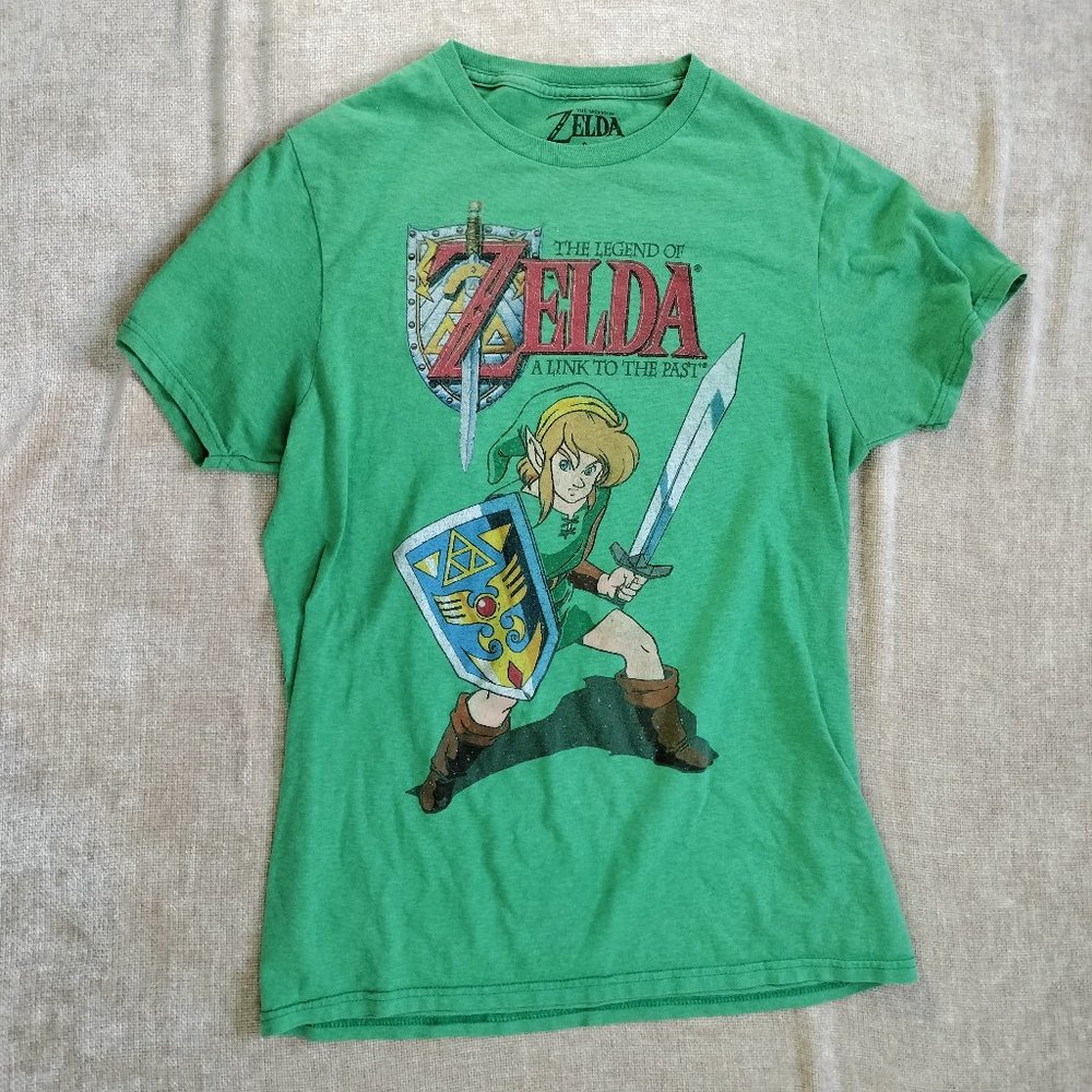 Zelda Green Link Graphic Short Sleeve T-shirt Size Small